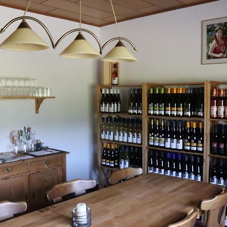 Weingut Und Gaestehaus Wolfgang Beth Kinheim Esterno foto